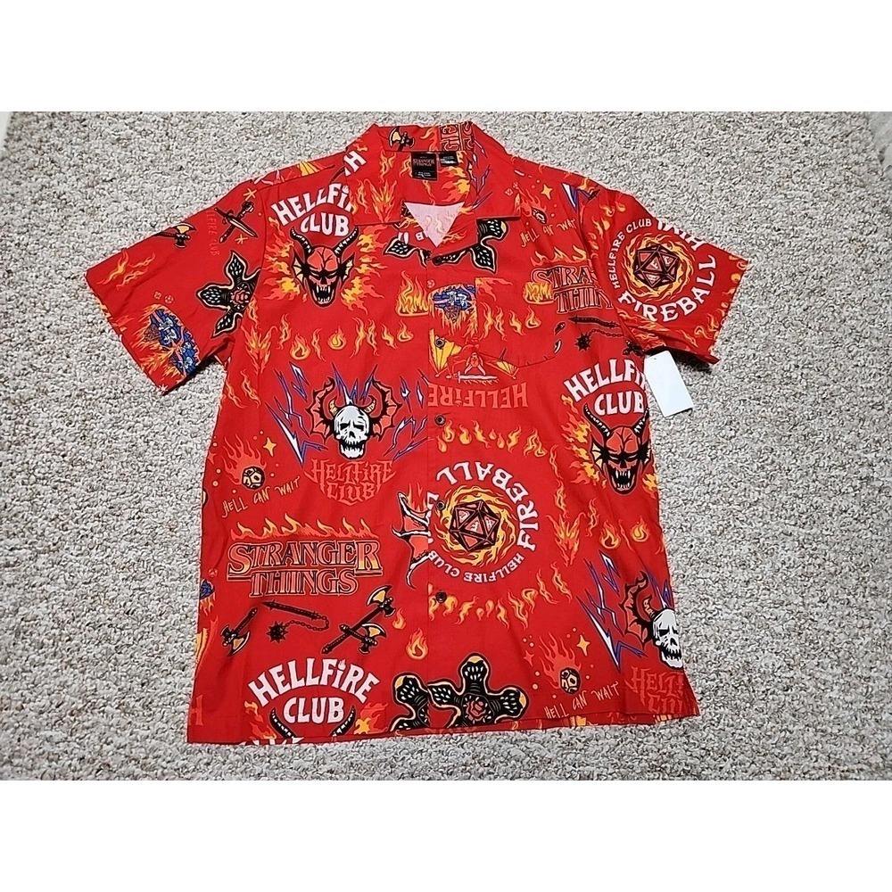 Stranger Things Hellfire Club Button Short Sleeve‎ Shirt Large NWT Red